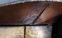 乾燥不足の薪がストーブを壊す